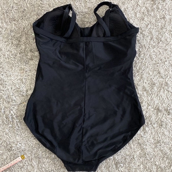 Addition elle onepiece - Picture 7 of 9